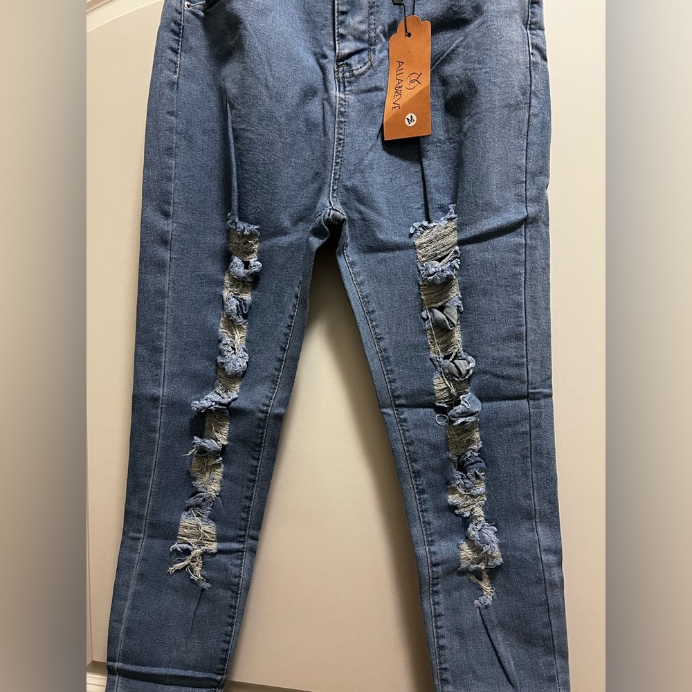 ***NWT*** Allabreve Ladies Jeans - Picture 2 of 7